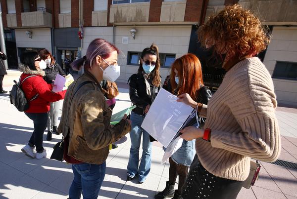 Fotos: Protesta del sector de la belleza y la peluquería en Ponferrada