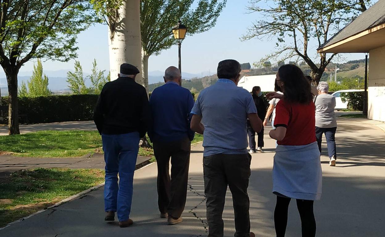 Actividades para fomentar el movimiento tras el confinamiento de voluntarios de la ULE.