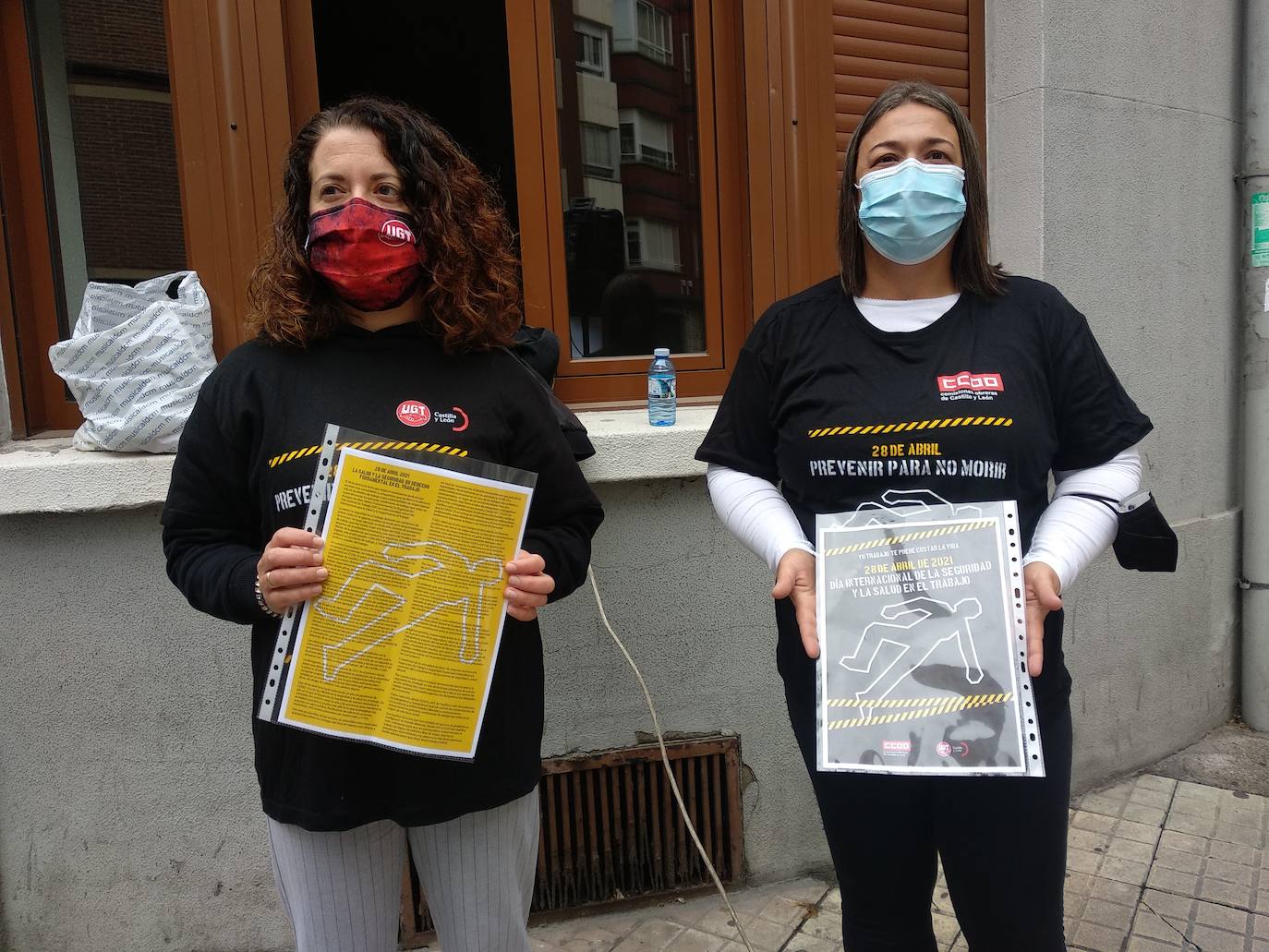 El Bierzo registró más de mil accidentes de trabajo, tres de ellos mortales, a lo largo del último año. Son los datos que han puesto sobre la mesa los sindicatos UGT y CCOO en la comarca coincidiendo con el Día Internacional de la Seguridad y la Salud en el Trabajo y en el que denunciaron que la crisis del Covid-19 ha reducido las medidas de seguridad en las empresas bercianas.