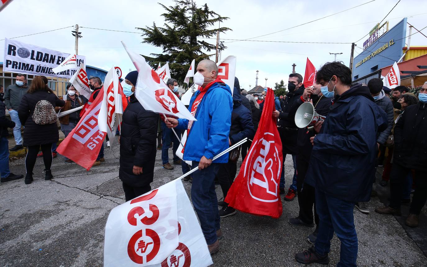Fotos: Concentración en Roldán