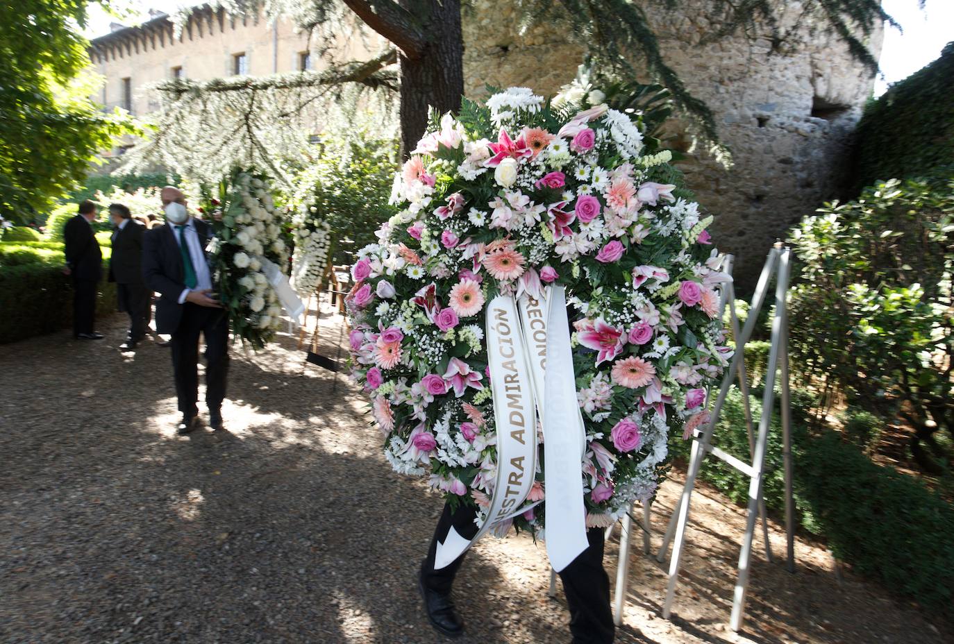 Fotos: El ministro de Cultura en el entierro de Cristóbal Halffter