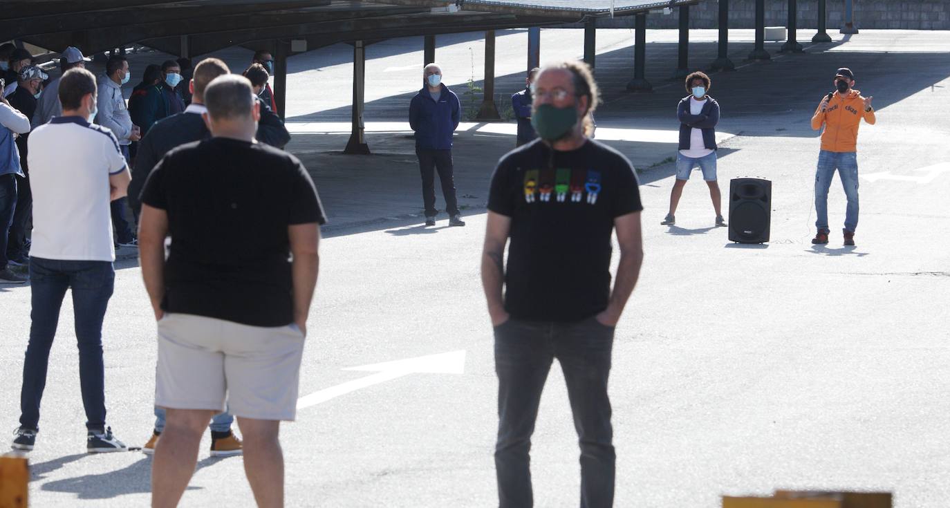 Asamblea de los trabajadores de la acerera Roldán de Ponferrada para decidir si continúan con la huelga indefinida