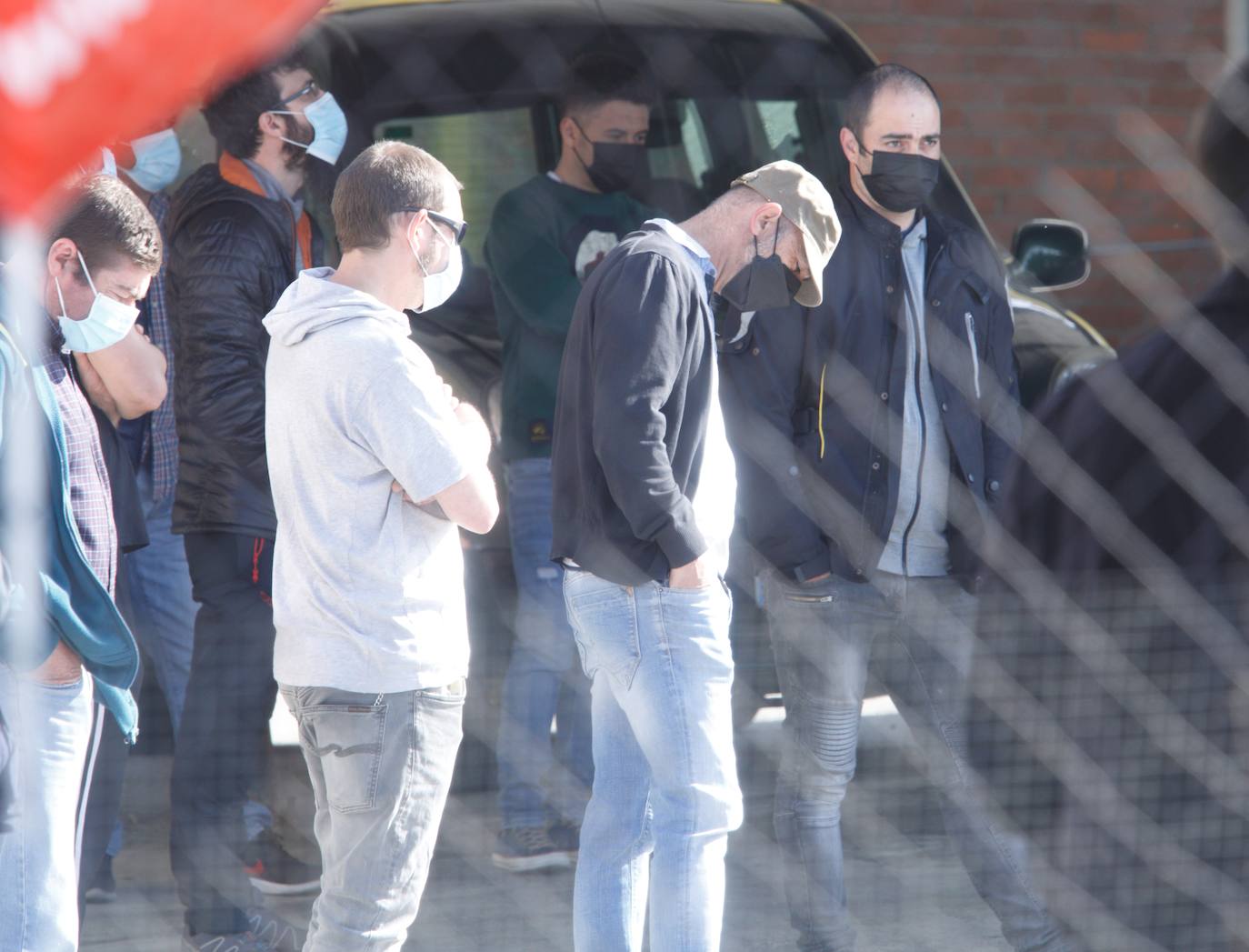 Asamblea de los trabajadores de la acerera Roldán de Ponferrada para decidir si continúan con la huelga indefinida
