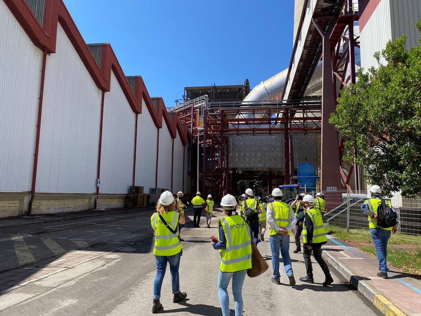 Obras de desmantelamiento de la central térmica de Compostilla II de Cubillos del Sil. 