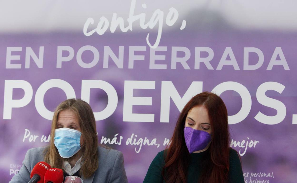 Pablo Fernández y Lorena González este jueves en Ponferrada.