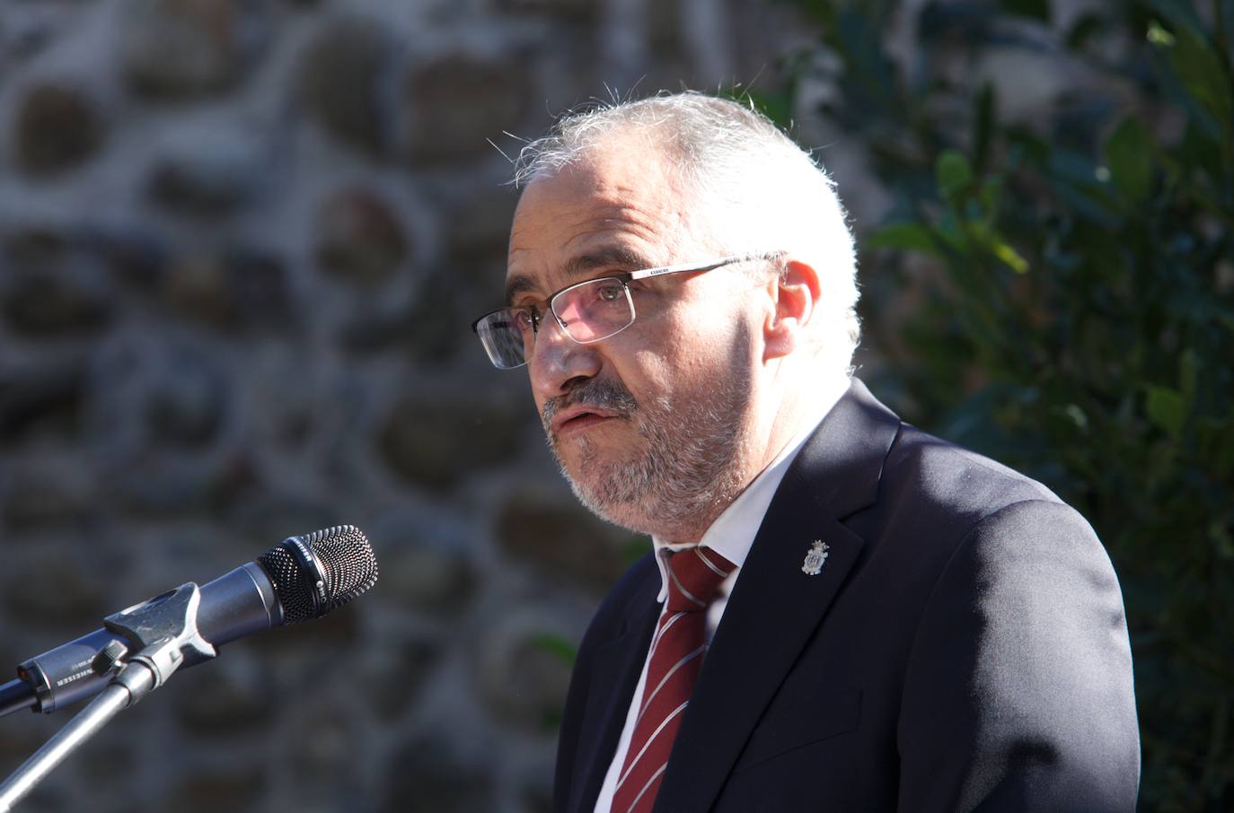 Fotos: Homenaje a los represaliados de la Guerra Civil en Ponferrada