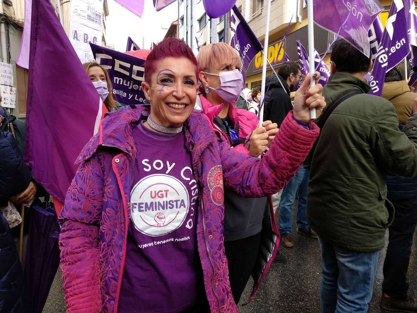 Concentración de UGT y CCOO en el Día de la Mujer en Ponferrada.