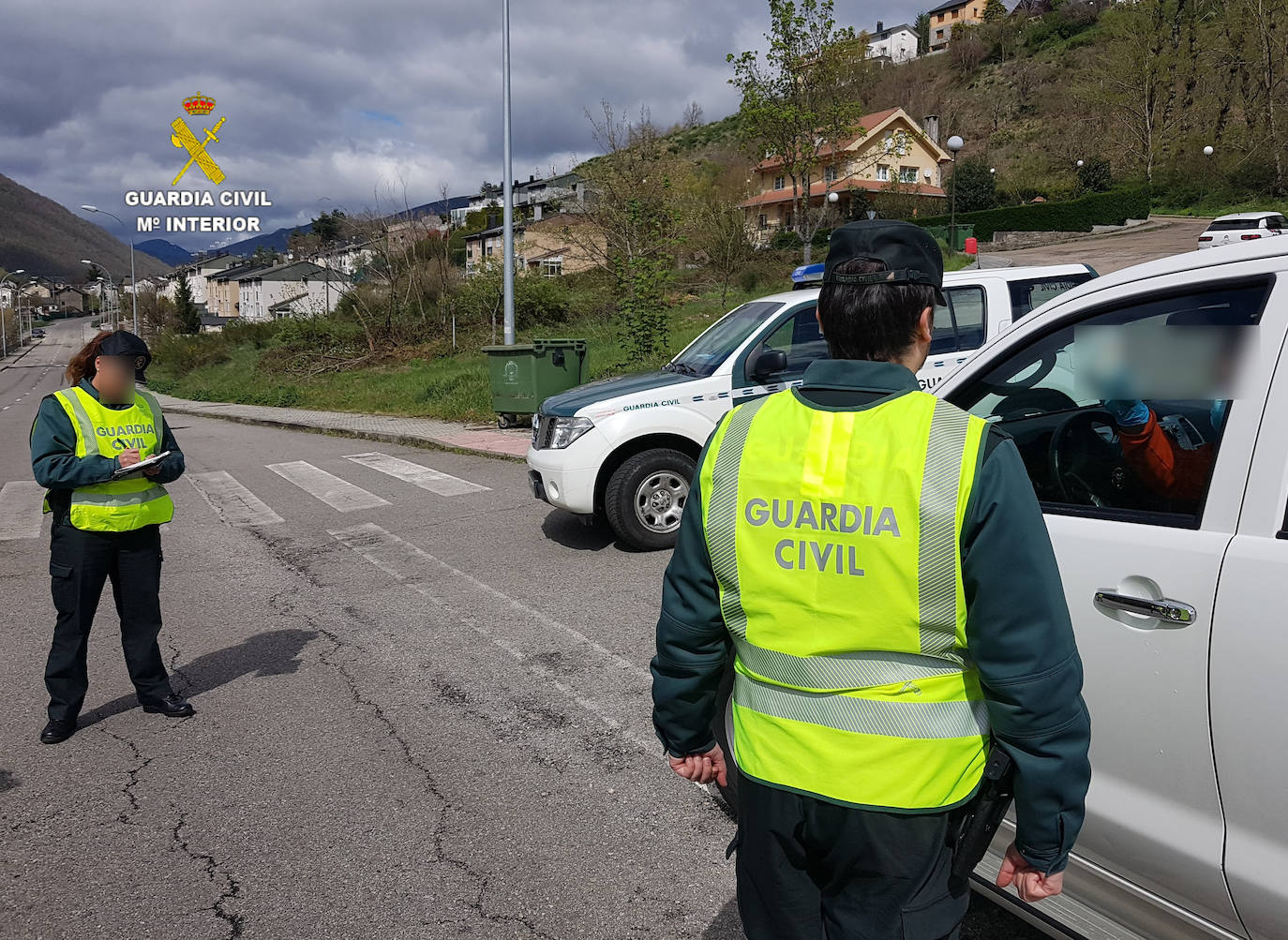 Actuación de la Guardia Civil en el robo de un bolso.