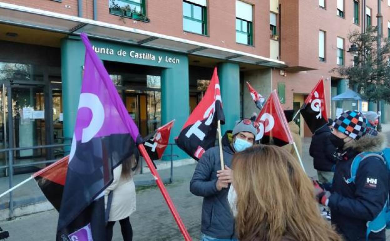 Imagen de una concentración del sindicato CGT por la situación en Bierzo Abierto Servicios.