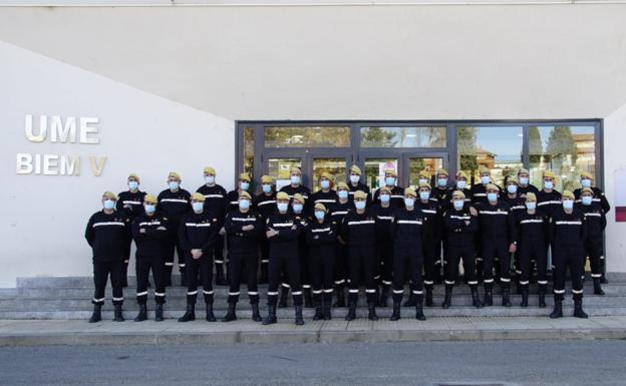 Miembros del Quinto Batallón de Intervención en Emergencias (BIEM V) de la Unidad Militar de Emergencias (UME). 