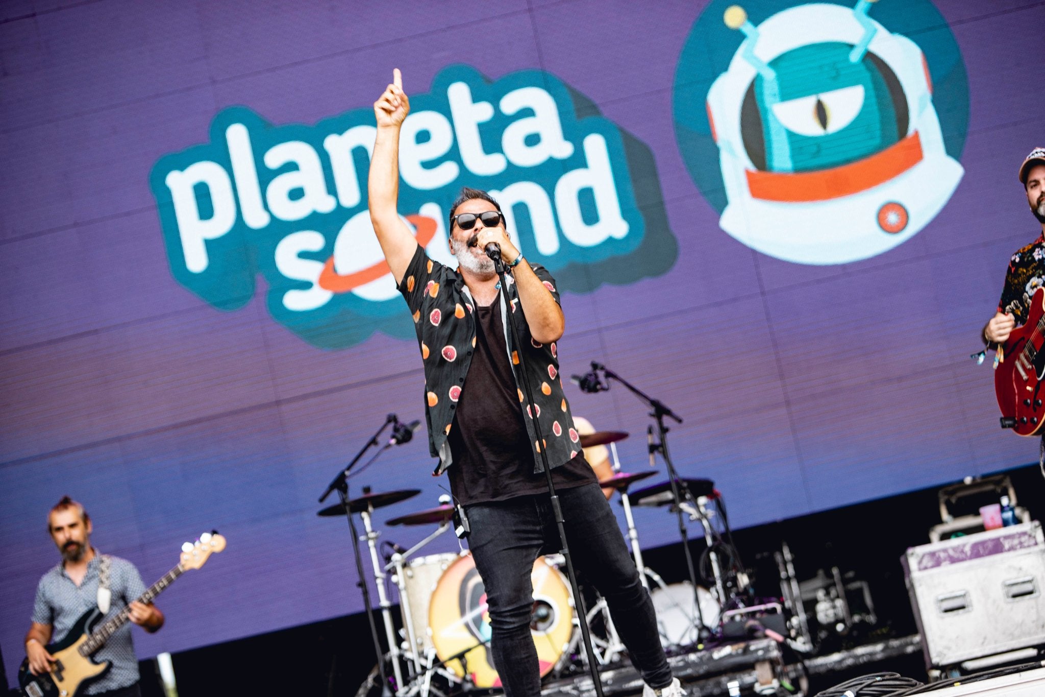 Más de 20 grupos de música, entre los que destacan Lori Meyers, La M.O.D.A, Dorian y Sidonie, han pasado por los tres escenarios ubicados en el Estadio Colomán Trabado, la Plaza del Ayuntamiento y el Boulevard de La Rosaleda.
