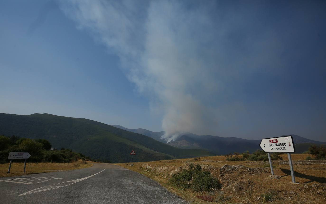 Fotos: Incendio en Montes de Valdueza