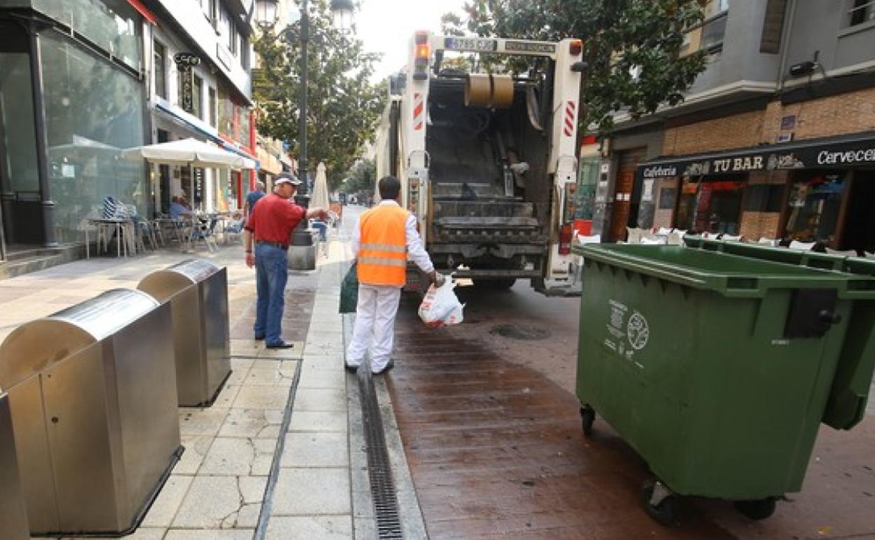 Recogida de basuras en Ponferrada. 