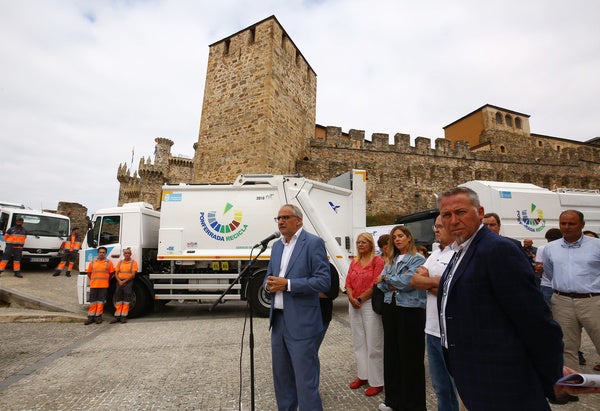 Presentación del nuevo servicio de recogida de residuos sólidos urbanos de Ponferrada.