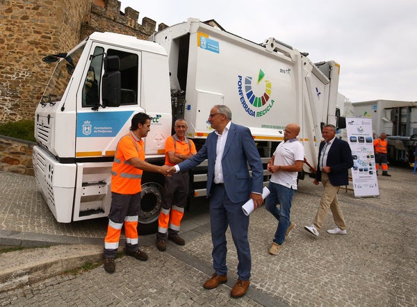 Presentación del nuevo servicio de recogida de residuos sólidos urbanos de Ponferrada.