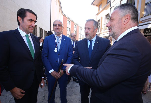 Ponferrada acogió este jueves un desembarco de autoridades para participar en los actos del Día del Bierzo en el marco de las fiestas de la Encina.