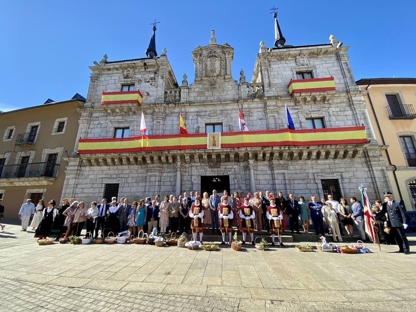 Fotos: Ofrenda de las pedanías a la Virgen de la Encina
