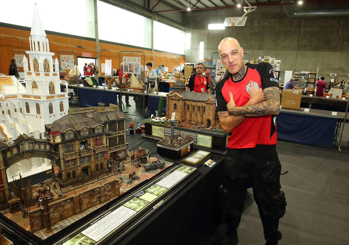 El municipio berciano de Toral de los Vados acoge este fin de semana el primer Concurso Internacional de Modelismo con la participación de más de 1.300 obras