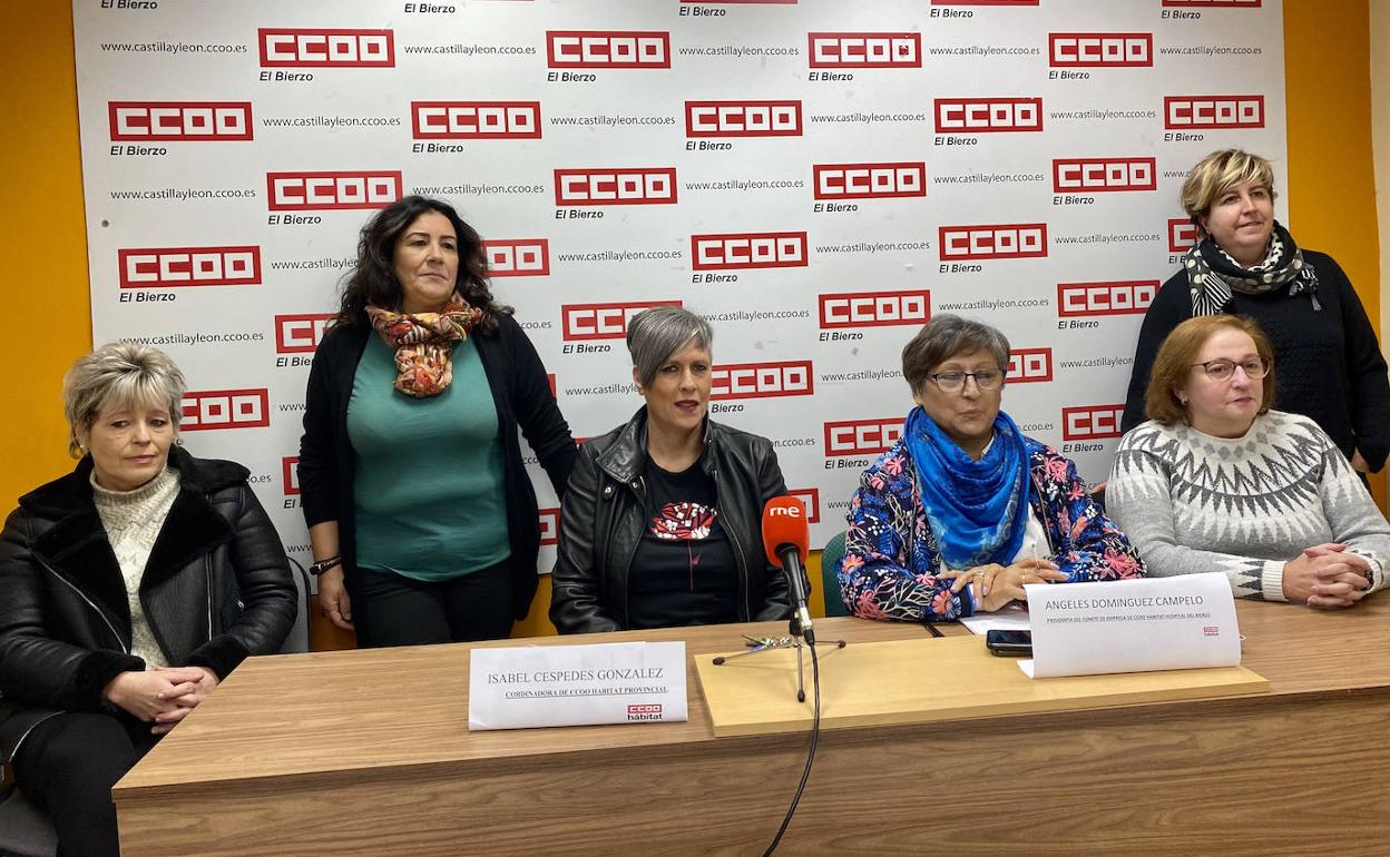 Imagen de la comparecencia de las trabajadoras de limpieza del Hospital del Bierzo.
