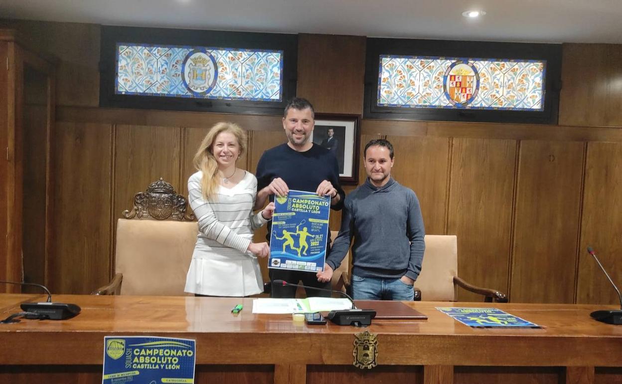 Imagen de la presentación del campeonato de squash.