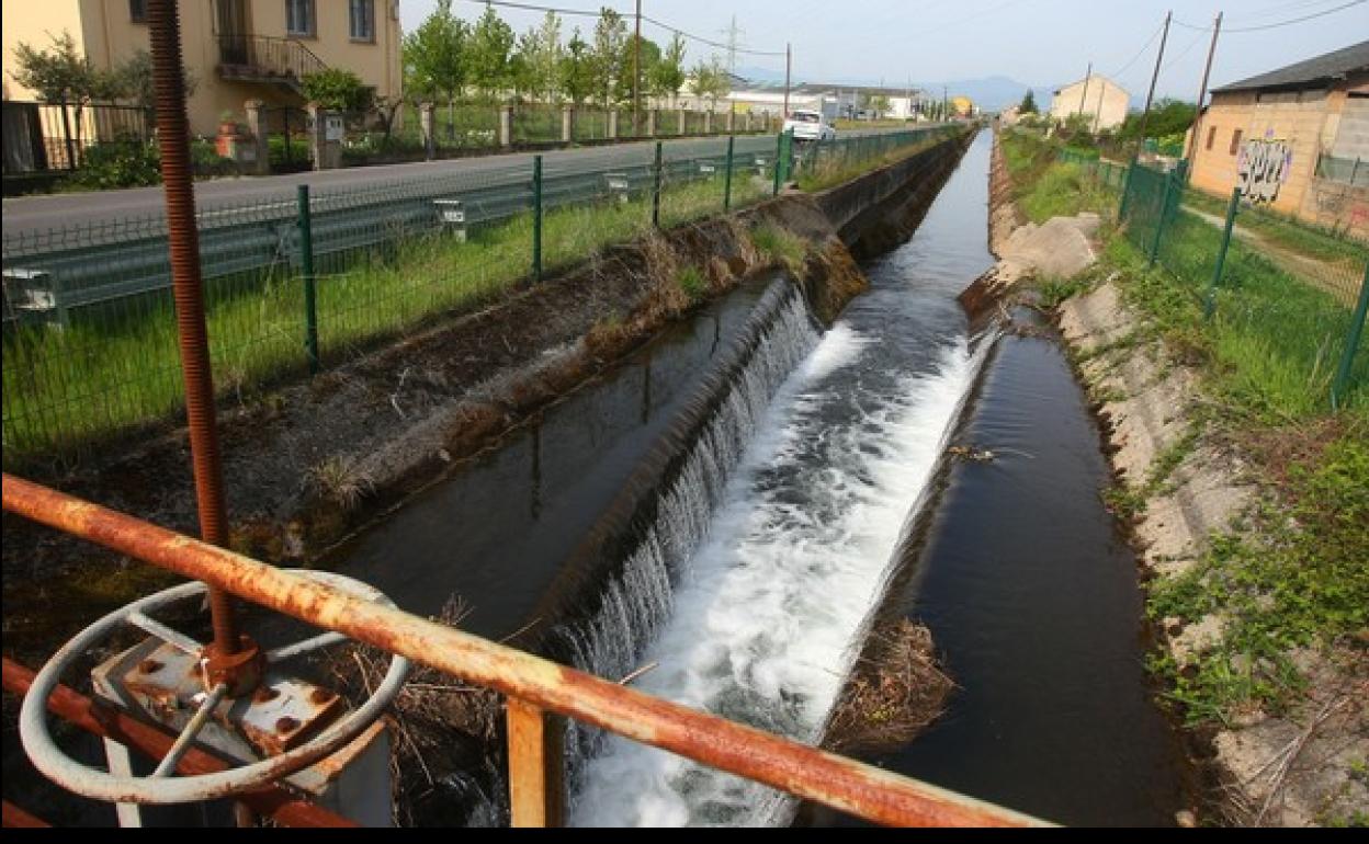 Canal Bajo del Bierzo.