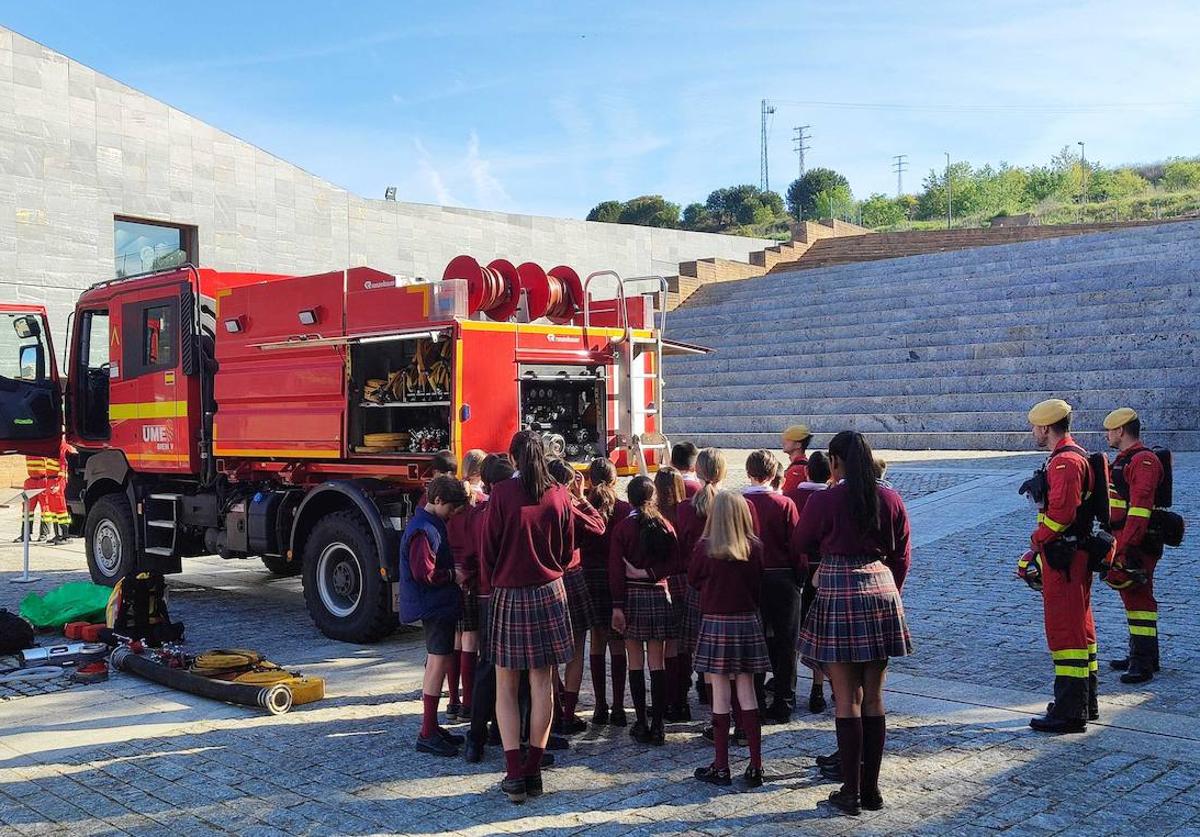 Imagen de uno de los talleres de prevención de incendios forestales en el Campus de Ponferrada.