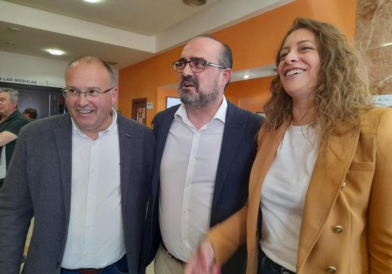 Ester Muñoz (D) acompañó al vicesecretario de Organización del PP en la presentación de la candidatura del PP en Ponferrada.