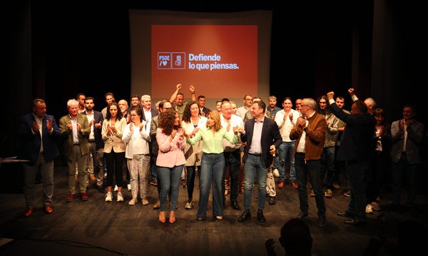 La ministra de Transportes presenta las candidaturas del PSOE del Bierzo y Laciana