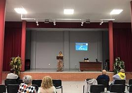 Presentación de las propuestas de VIAs a los vecinos de Fuentesnuevas.