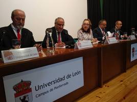 Inauguración de las XXXIII Jornadas Formativas de la Asociación de Gabinetes de Prensa de las Universidades y Centros de Investigación de España (AUGAC) en el Campus de Ponferrada.