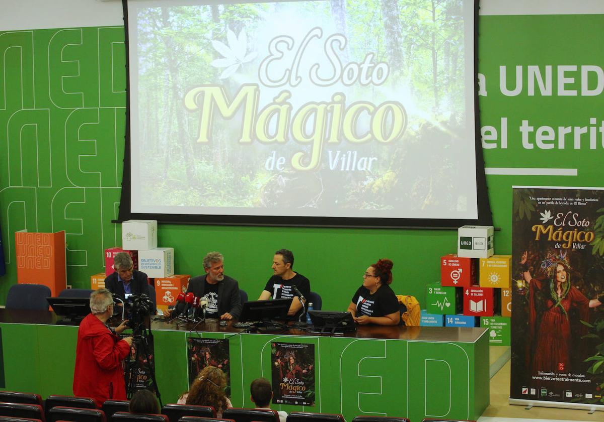 Imagen de la presentación de las visitas teatralizadas al soto de Villar.