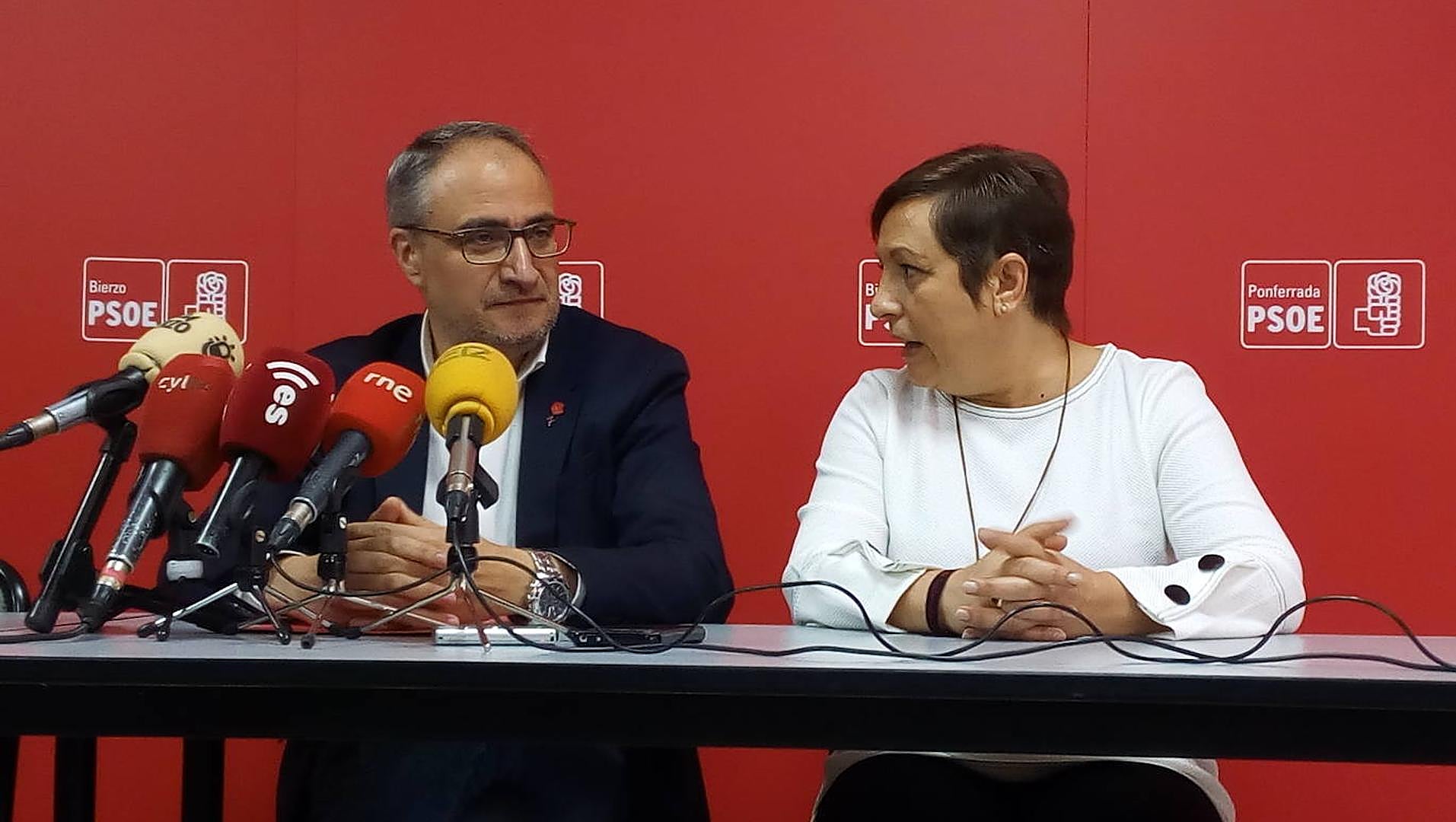 El PSOE de Ponferrada insta a CB a que «deje de deshojar la margarita