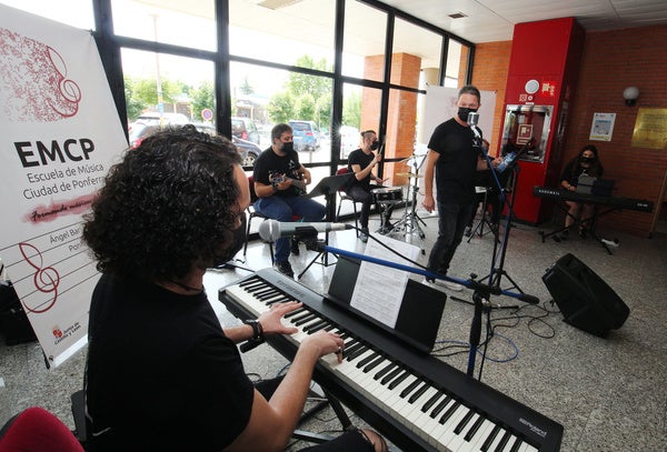 &#039;Música para la salud&#039; en el Hospital del Bierzo