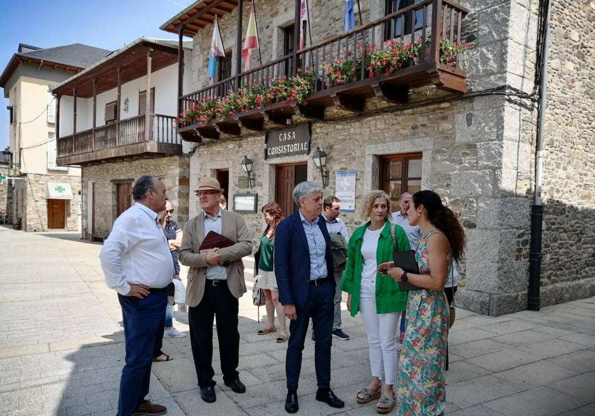 La comisión de Patrimonio del mes de junio se ha celebrado en Molinaseca.