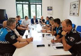 Reunión del alcalde de Ponferrada y el edil de Seguridad con los mandos policiales.