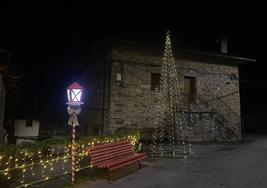 Iluminación navideña en Lillo del Bierzo.