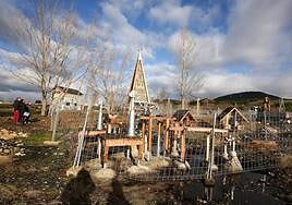 Zona de juegos situada frente al Museo de la Energía.