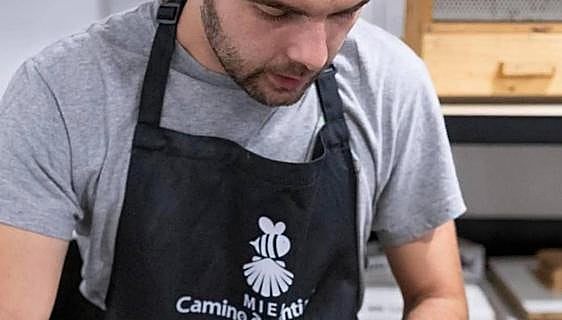 LG elige a Miel Camino de Santiago para repoblar España de abejas