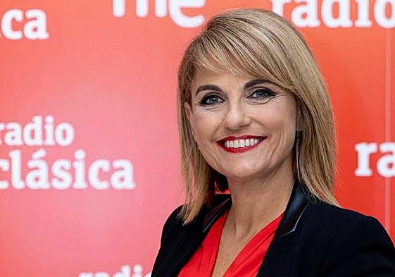 La periodista Lourdes Maldonado, mantenedora del Festival del Botillo de Bembibre.