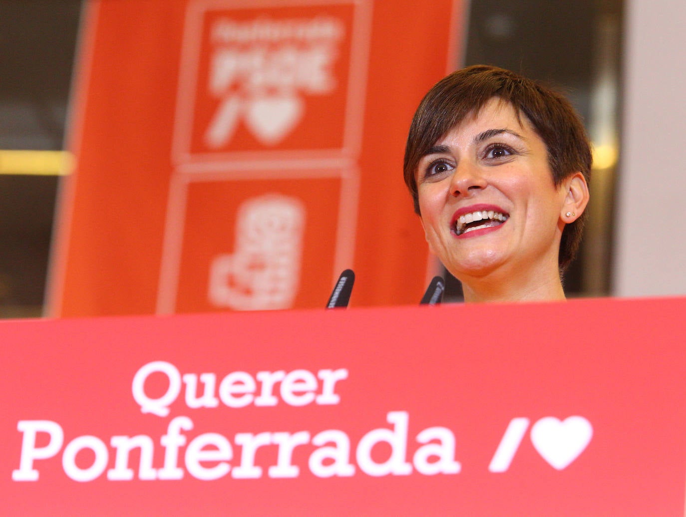 Fotos: La ministra Isabel Rodríguez respalda la candidatura de Olegario Ramón