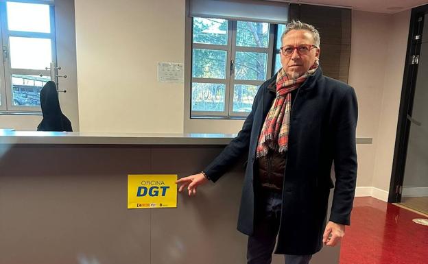 El concejal de Movilidad visitó la oficina de la DGT en el edificio de Ciuden en Compostilla.