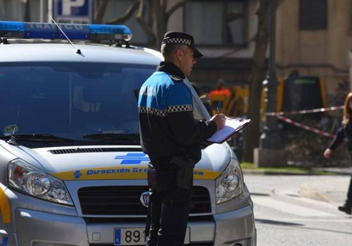 La Policía Municipal de Ponferrada denunció a dos personas por conducción inapropiada