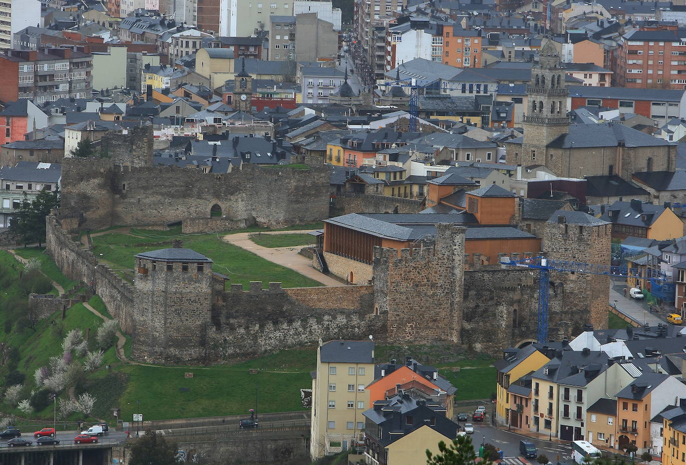 Vista aérea del Castillo de los Templarios de Ponferrada