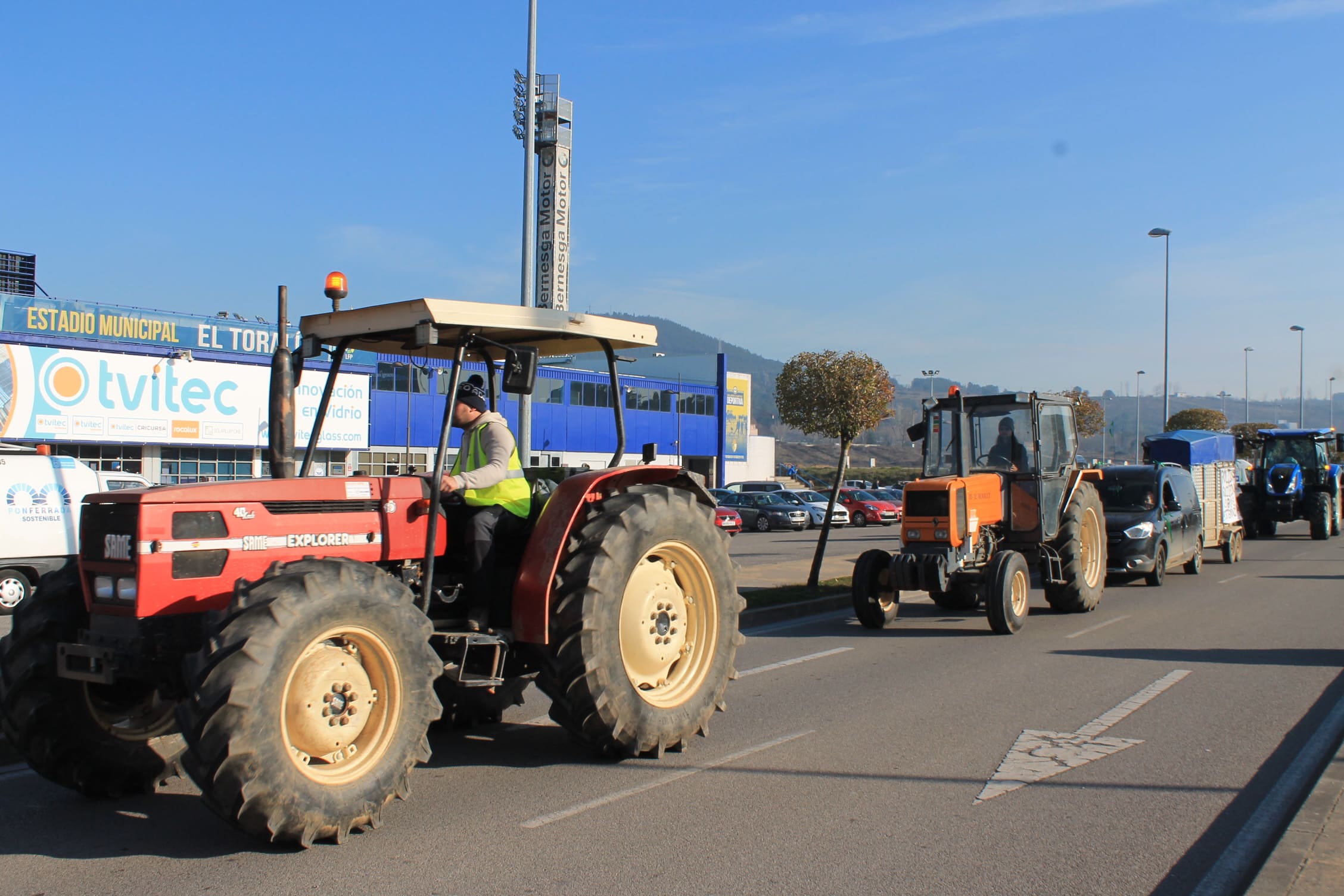 Los tractores toman las calles de Ponferrada