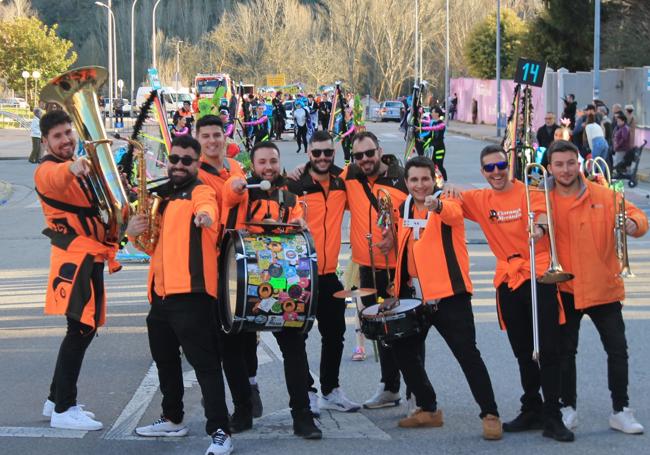 Una de las charangas participantes en el Carnaval.