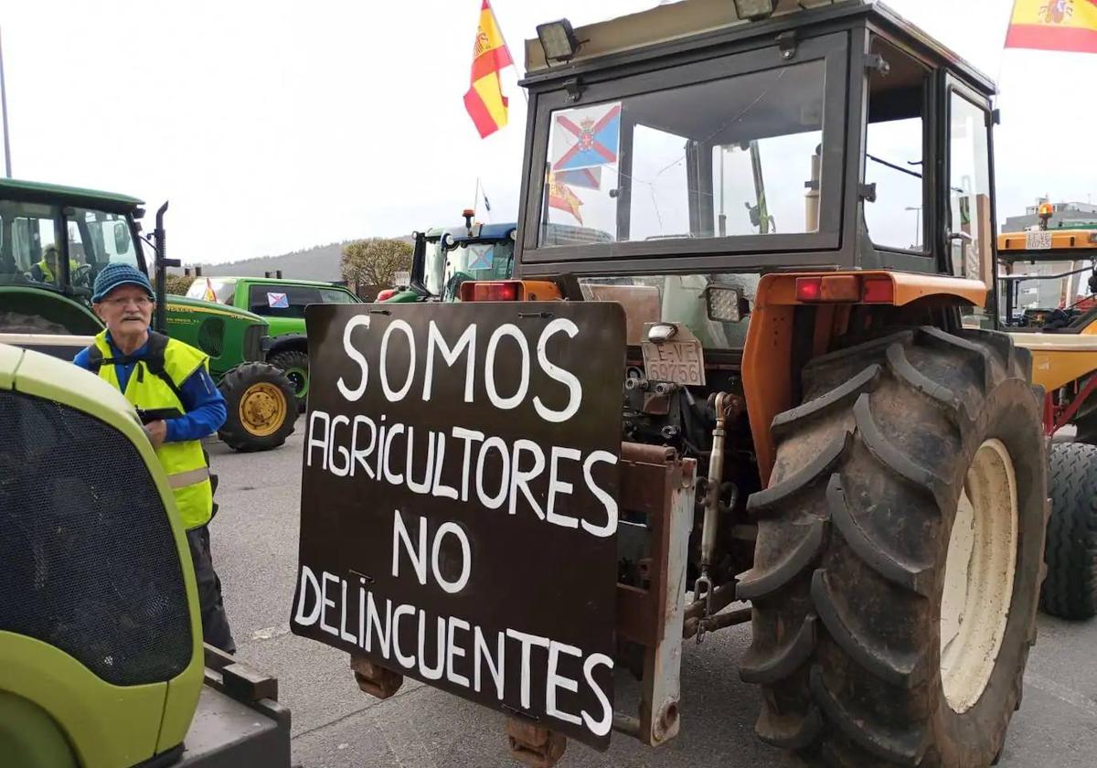 Imagen de la tractorada histórica que recorrió las calles de Ponferrada en defensa del sector.