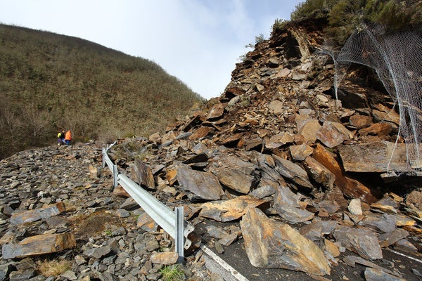 Imagen del derrumbe en la carretera entre Fabero y Peranzanes