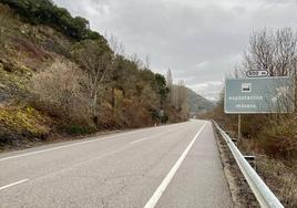 Tramo de la carretera que une Toreno con Asturias.