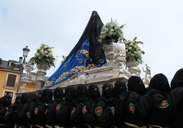 La Resurrección pone fin a la Semana Santa