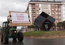 Imagen de la tractorada de los agricultores y ganaderos bercianos el pasado mes de febrero en Ponferrada.